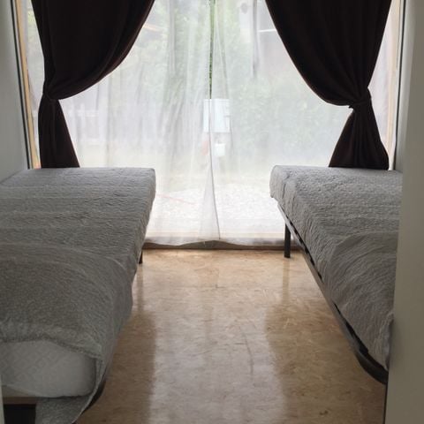 Tent 3 personen - MAXI TENT MET BADKAMER