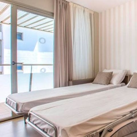 APARTEMENTO 3 personas - A2 - AP. 2/4 OCUPACION 3 PAX