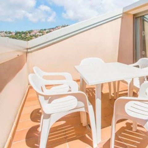 APPARTEMENT 4 personen - A3 - AP. 2/4 BEZETTING 4 PERSONEN