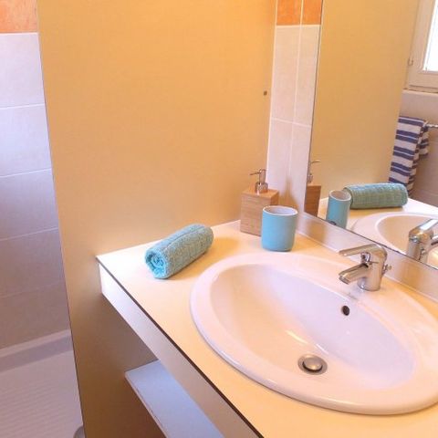 LANDHUIS 5 personen - 3 stuks