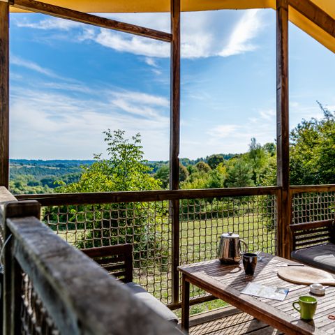 Glampingtent 5 personen - Bungalow Toilé Standaard 19m² (2 kamers) - Overdekt terras 6m² - Zonder badkamer 5 pers