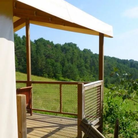 Bungalowzelt 5 Personen - Zeltbungalow Standard 19m² (2 Schlafzimmer) - überdachte Terrasse 6m² - ohne Sanitäranlagen 5 pers.