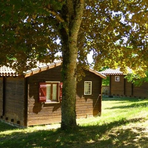 Chalet 4 personen - Chalet Standard 25m² (2 kamers) 2 volwassenen en 2 kinderen - Overdekt terras 10m² 2/4 pers