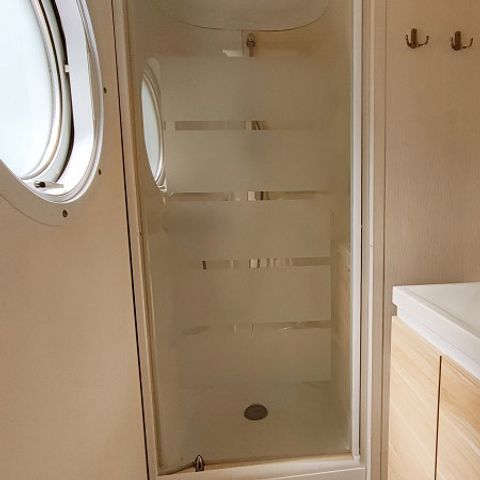 Mobile home 6 persons - Mobile-home Premium 30 m² (3 bedrooms) semi-covered terrace 15m² + TV + LV + Clim 6 pers