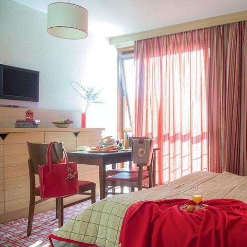 APARTEMENTO 5 personas - 2P46C - ESENCIAL