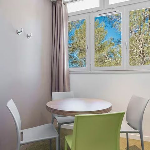 CAMERA 6 persone - Duplex classico con 3 camere da letto, 6 posti letto, terrazza e aria condizionata
