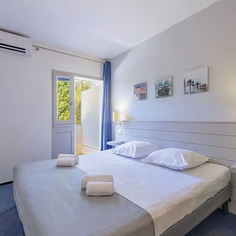 HABTIACIÓN 2 personas - Habitación clásica para 2 personas con balcón y aire acondicionado (*)