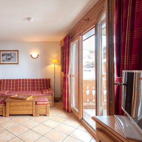 APARTMENT 6 people - ESSENTIAL BALCONY - 3P42E