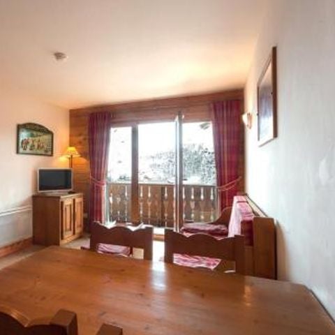APARTMENT 4 people - ESSENTIAL BALCONY VIEW - 2P22EV