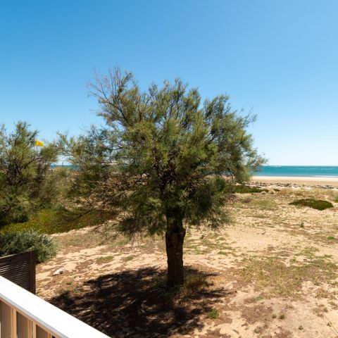Appartement 4 personen - Essentiel Appartement voor 4 personen, adembenemend uitzicht, direct aan zee, terras, bovenverdieping