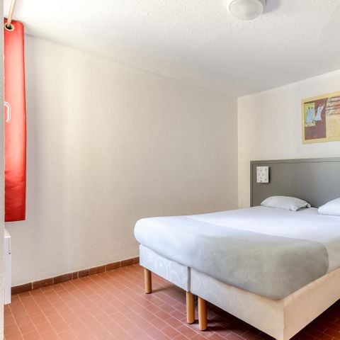 APARTEMENTO 7 personas - Apartamento básico de 2 dormitorios para 7 personas, en primera línea de playa, con terraza, en planta baja