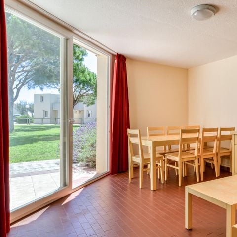 APARTEMENTO 7 personas - Apartamento básico de 2 dormitorios para 7 personas con terraza en planta baja