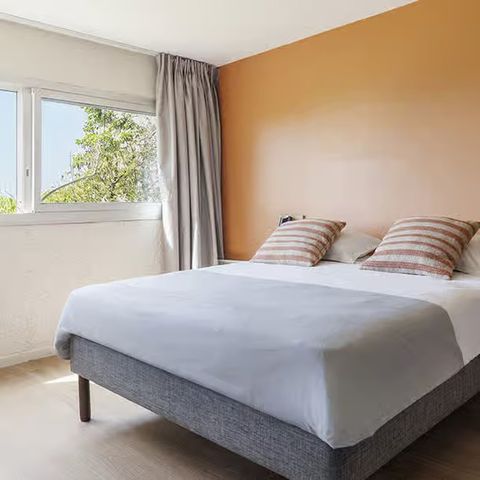 Piso 6 personas - Apartamento clásico de 2 habitaciones para 6 personas con terraza (H)