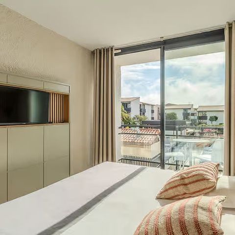 Zimmer 2 personen - Standardzimmer für 2 Personen, Balkon, Klimaanlage (*)