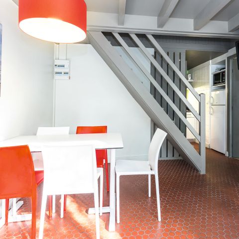 APARTMENT 5 people - Classic Apt Duplex, 5-person, sleeping area, Pinède