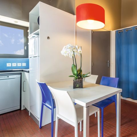 Appartement 5 personen - Klassieke appartement met 5 slaapplaatsen, terras, direct aan zee 