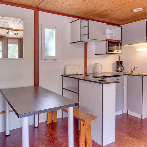 Chalet 4 personen - Essentiel Chalet met 2 slaapkamers voor 4 personen in het dennenbos, niet gerenoveerd