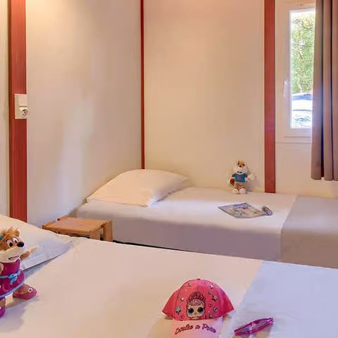 Chalet 4 Personen - Essentiel Chalet mit 2 Schlafzimmern für 4 Personen im Pinienwald, nicht renoviert