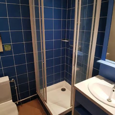 Appartamento 6 persone - Appartamento classico con 2 camere da letto, 6 posti letto, terrazza, in prima linea