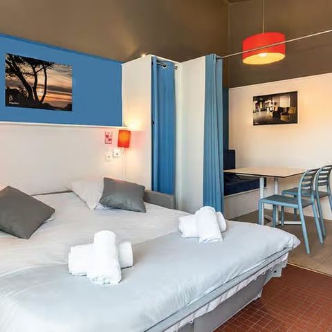 STUDIO 2 personnes - Classique Studio 2 personnes Terrasse (*)