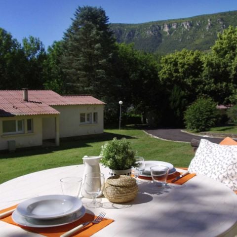 COUNTRY HOUSE 8 people - 3 pieces