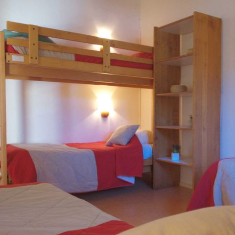 LANDHUIS 8 personen - 3 stuks