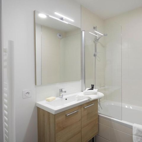 Piso 8 personas - G/338_4 HABITACIONES 8 PERSONAS