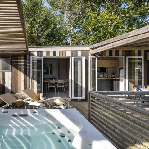 MOBILHOME 6 personnes - Cabane Luxe 4 pièces 6 personnes Climatisée + Jacuzzi
