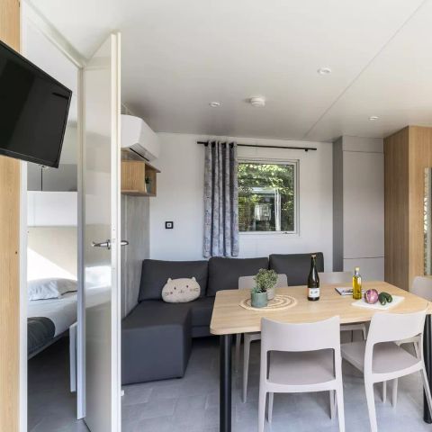 Mobilheim 6 personen - Luxuriöse Hütte 4 Zimmer 6 Personen Klimatisiert + Jacuzzi