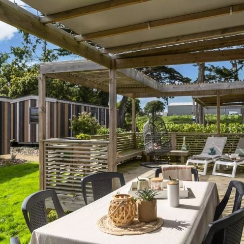 BUNGALOW 6 personnes - Cabane Premium 4 Pièces 6 Personnes Climatisée + TV