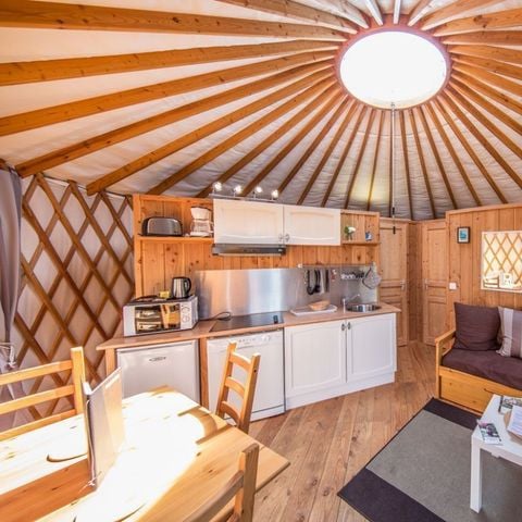 HÉBERGEMENT INSOLITE 6 personnes - Yourte Moyenne 3 Pièces 4/6 personnes Climatisée