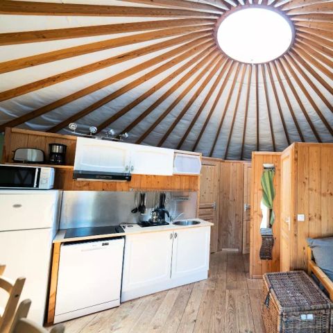 Unusual 8 persons - Large Yurt 3 Rooms 6/8 persons Air-conditioned
