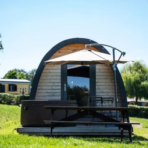 AUßERGEWÖHNLICHE UNTERKUNFT 4 Personen - Lodge des Bois 2 Zimmer 2/4 Personen (2 Erwachsene + 2 Kinder -12 Jahre) + Jacuzzi