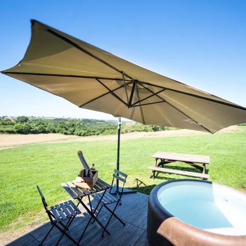 AUßERGEWÖHNLICHE UNTERKUNFT 4 Personen - Lodge des Bois 2 Zimmer 2/4 Personen (2 Erwachsene + 2 Kinder -12 Jahre) + Jacuzzi