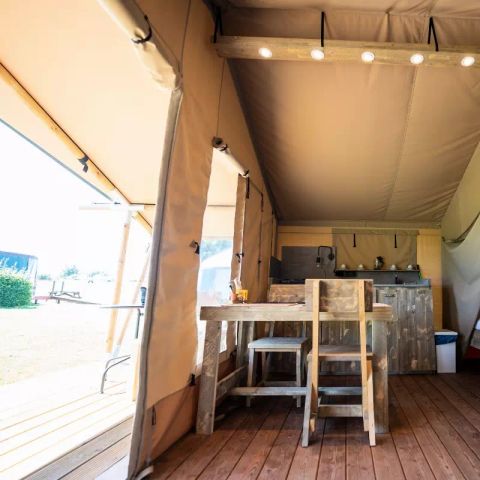 Safaritent 4 personen - Lodge Safari 2 Kamers 4 Personen (2 volwassenen + 2 kinderen -10 jaar) + Jaccuzi