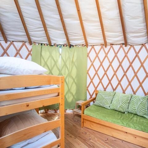 AUßERGEWÖHNLICHE UNTERKUNFT 4 Personen - Kleine Jurte 3 Zimmer 4 Personen (2 Erwachsene + 2 Kinder -12 Jahre) Klimatisiert