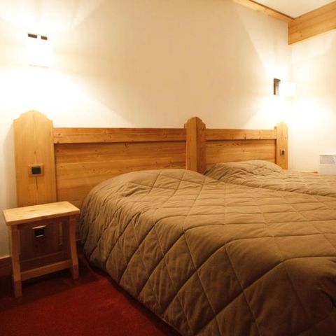 Apartment 10 persons - 6-room duplex