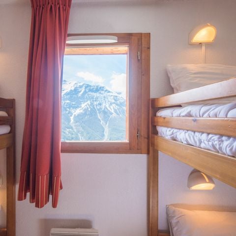 APPARTEMENT 10 personnes - 4 pièces 10 personnes