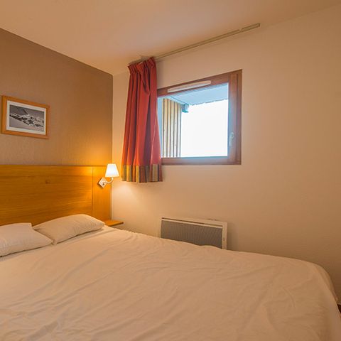 APARTEMENTO 4 personas - Apartamento de 2 habitaciones con zona de dormitorio para 4 personas - vista a la montaña