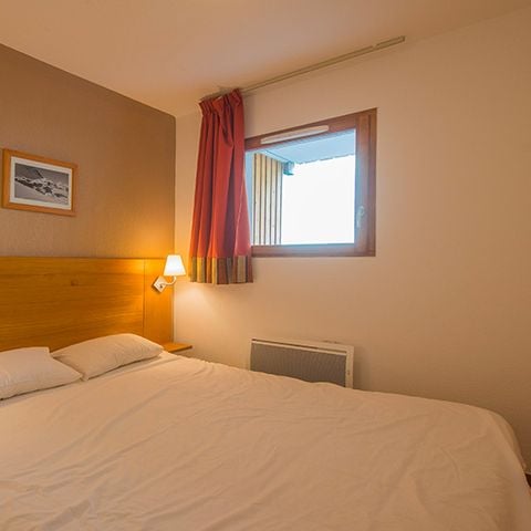 Piso 4 personas - Apartamento de 2 habitaciones con zona de dormitorio para 4 personas - vista a la montaña
