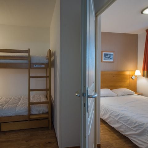 APPARTEMENT 6 personnes - 2 pièces cabine 6 personnes- Vue montagne (2P6V)
