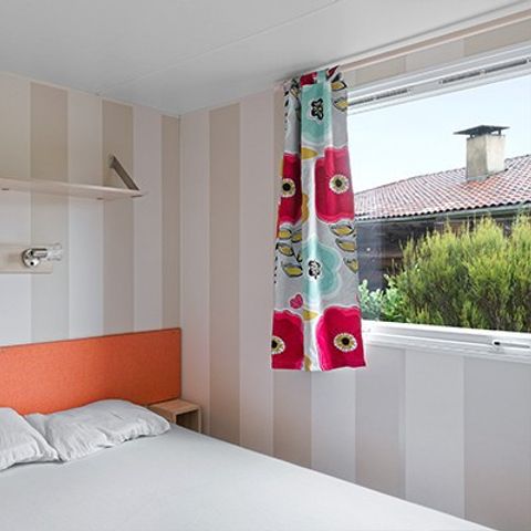 MOBILHOME 6 personnes - Comfort XL | 3 Ch. | 6 Pers. | Terrasse surélevée | 2 SDB | TV