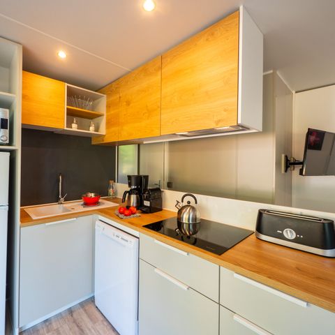Mobilheim 5 personen - Premium Exclusive | 2 Zi. | 5 Pers. | Erhöhte Terrasse | 2 Bad | Klimaanlage | TV