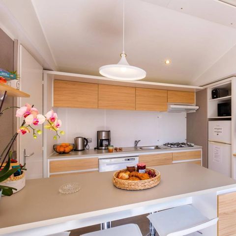 Bungalow 6 Personen - Mobilheim | Comfort | 3 Zi. | 6 Pers. | Erhöhte Terrasse | Klimaanlage | TV