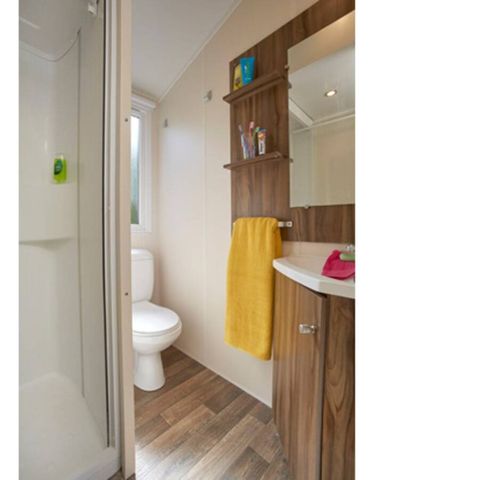 Bungalow 6 personen - Mobilheim | Comfort | 3 Zi. | 6 Pers. | Höhere Terrasse | 2 Bad | TV