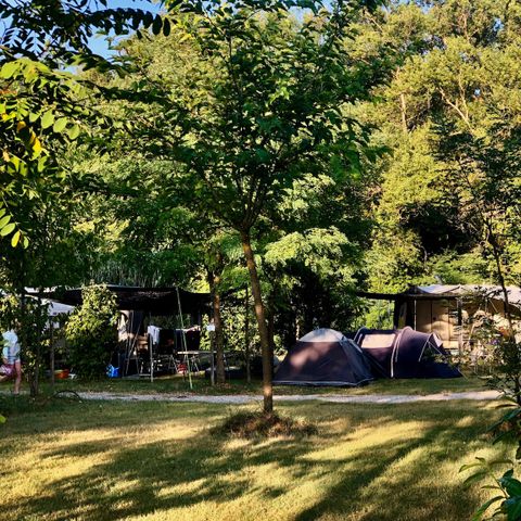 PARCELA - 02 Parcela M vehículo + electricidad 6A -100m² -100m² -100m² -100m² -100m² -100m² -100m² -100m² -100m² -100m²