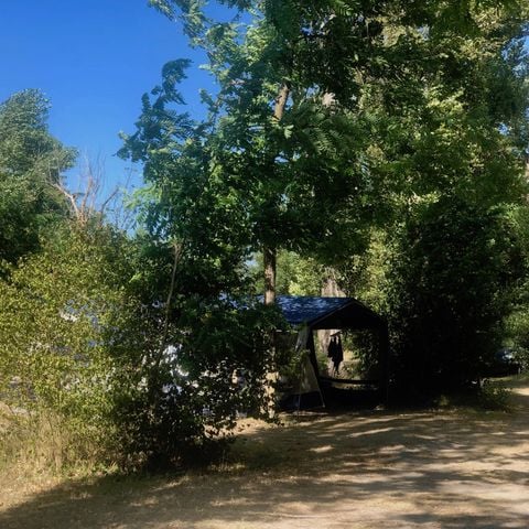 Stellplatz - 03 Stellplatz L Fahrzeug + Strom 6A +100m²