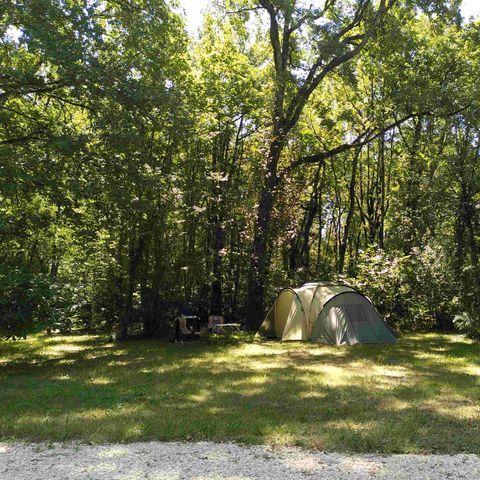 Kampeerplaats - Standplaats voor tent / caravan / camper