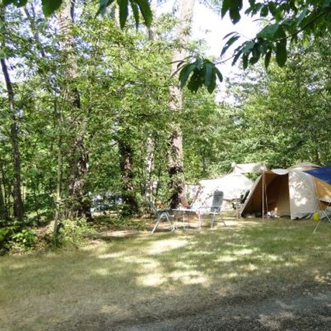 Kampeerplaats - Standplaats voor tent / caravan / camper