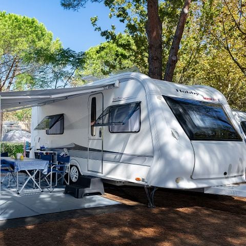 STAANPLAATS - Platinum Plus 10 Amp slot